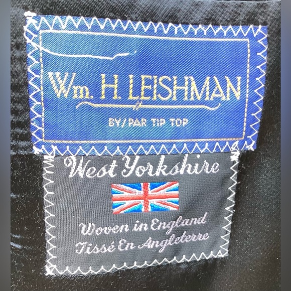 Men’s H Leishman lined virgin wool grey trench coat. 
42R in pristine condition - Picture 8 of 11